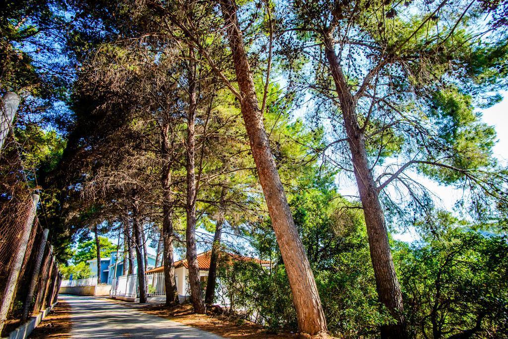 Malibu Studios & Apartments Lassi  Exterior foto